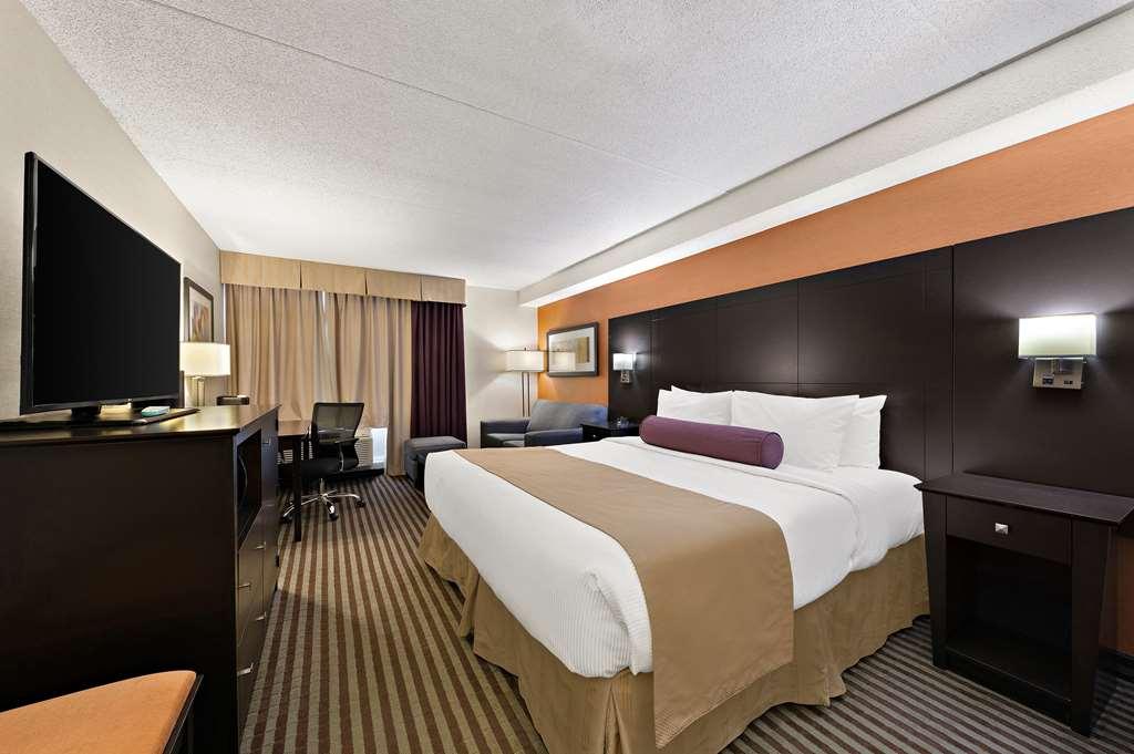 Best Western Plus Toronto North York Hotel & Suites Kamer foto