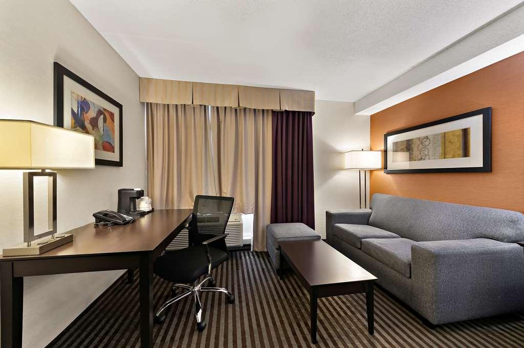 Best Western Plus Toronto North York Hotel & Suites Kamer foto