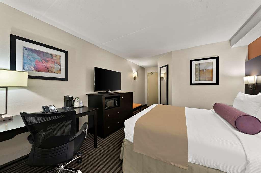 Best Western Plus Toronto North York Hotel & Suites Kamer foto