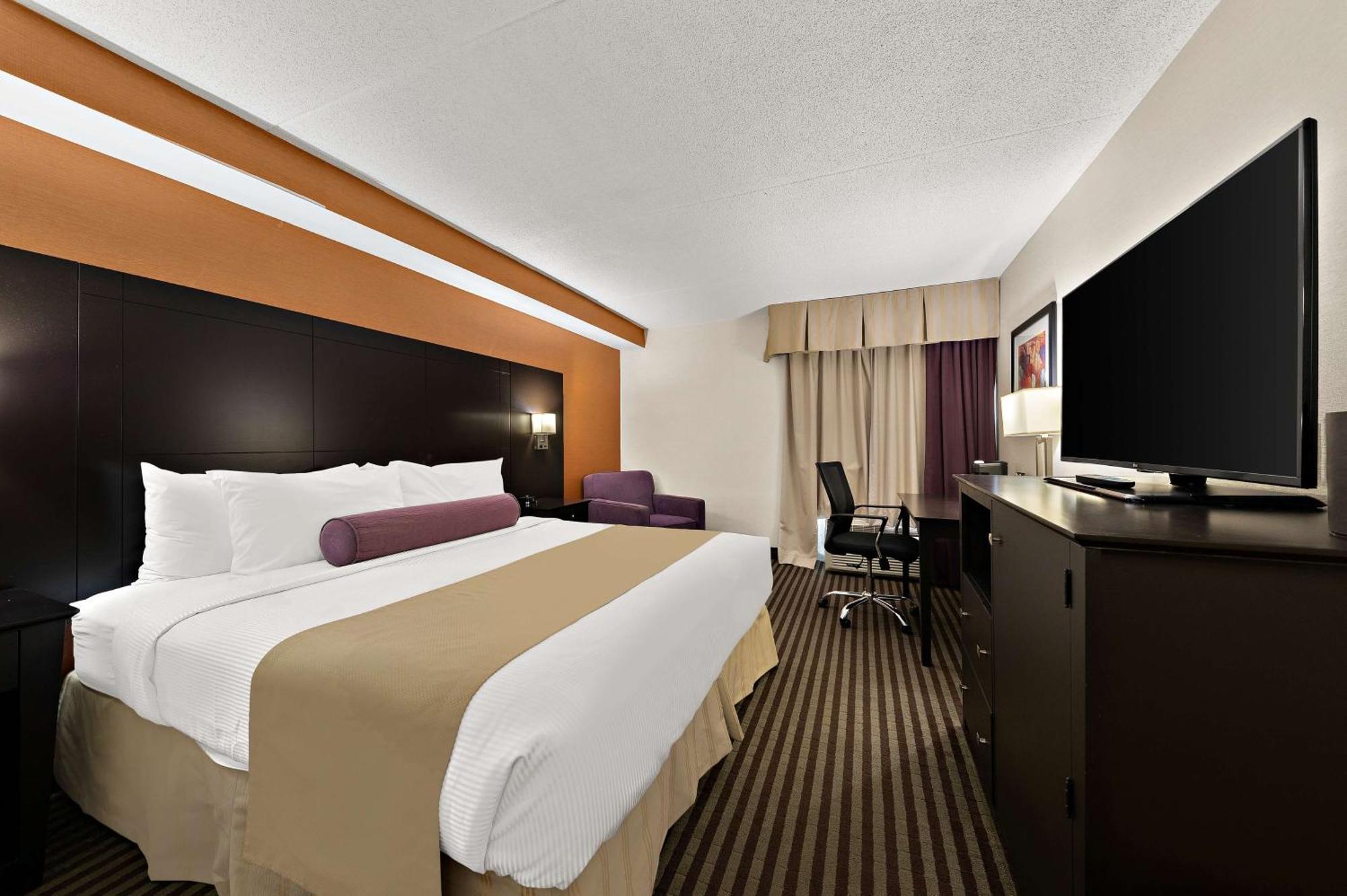 Best Western Plus Toronto North York Hotel & Suites Buitenkant foto