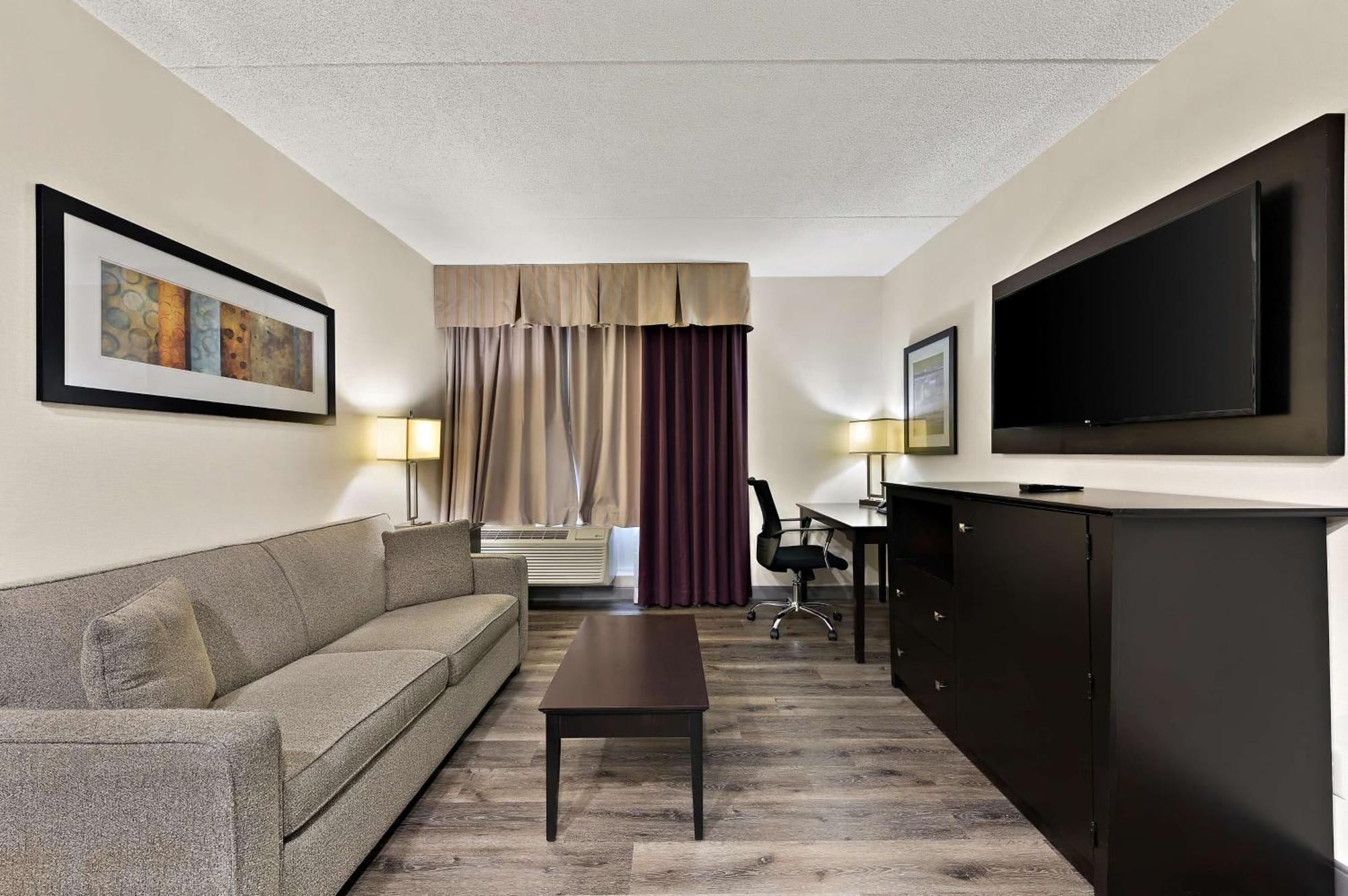 Best Western Plus Toronto North York Hotel & Suites Buitenkant foto